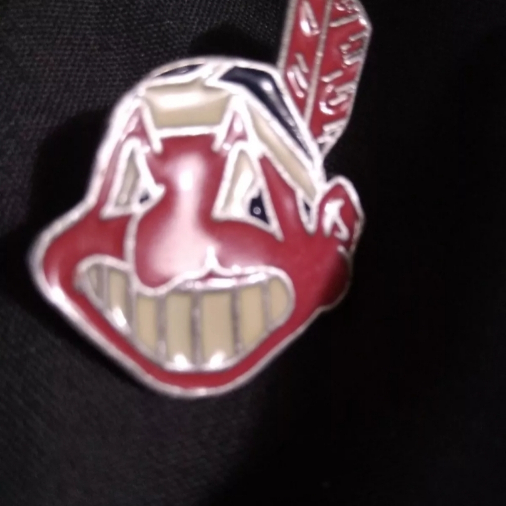 Cleveland indians chief wahoo Nbl pin vintage